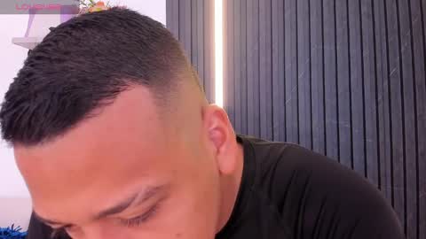 Tom muscle1 online show from 09.30.25