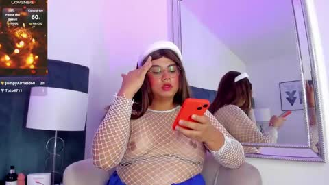 Snapshot of tom_silver_ chatting on 12.07.24 Tom Silver online show from 12.07.24