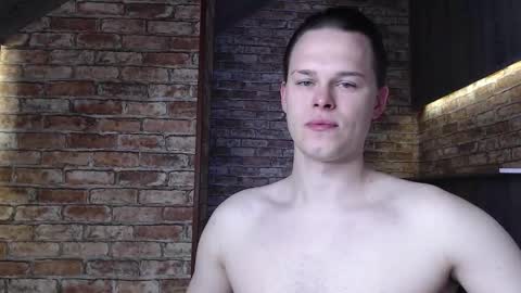 Snapshot of tom_y_ chatting on 10.18.25 Tom online show from 10.18.25