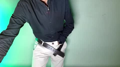 tomas gerauld. make me happy with 10000 tokens online show from 01.17.26