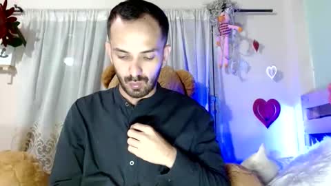 tomas gerauld. make me happy with 10000 tokens online show from 03.26.26