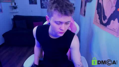 Snapshot of tomas_norton chatting on 01.08.26 tomas_norton online show from 01.08.26