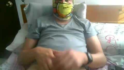 Snapshot of tomfoxxx chatting on 09.27.25 tom online show from 09.27.25