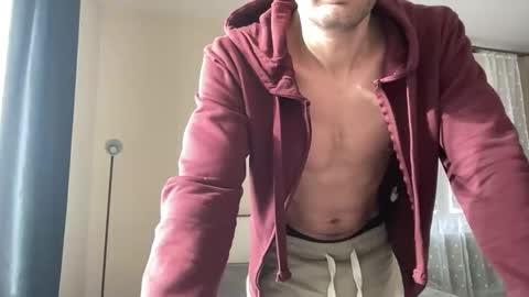 tommi77799 online show from 02.19.26