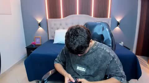 Tommy  online show from 02.01.26