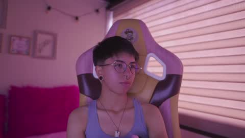 Snapshot of tommy_blue1 chatting on 04.18.26 Blue online show from 04.18.26