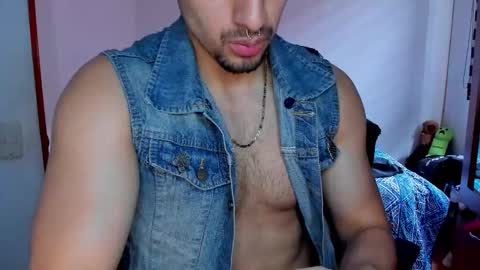 Twitter BreddTommy IG tommy bredd online show from 11.26.25