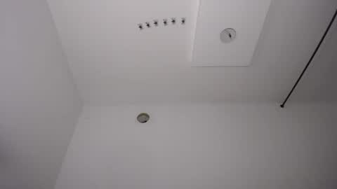   Thomas    online show from 02.01.25