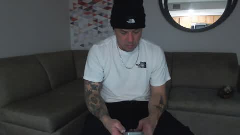 Snapshot of tommy_knuckles chatting on 12.23.24 Tommy online show from 12.23.24