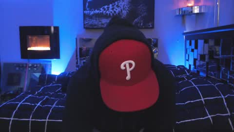 Snapshot of tommy_knuckles chatting on 12.25.24 Tommy online show from 12.25.24