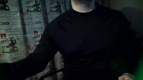 Snapshot of tommy_li_2 chatting on 12.13.24 Tommi Li online show from 12.13.24