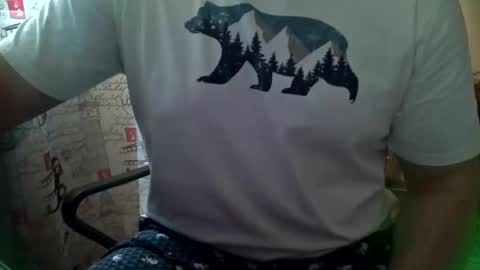 Snapshot of tommy_li_2 chatting on 12.22.24 Tommi Li online show from 12.22.24