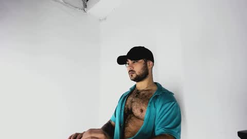 Snapshot of tommy_sccott chatting on 10.23.25 tommy_sccott online show from 10.23.25