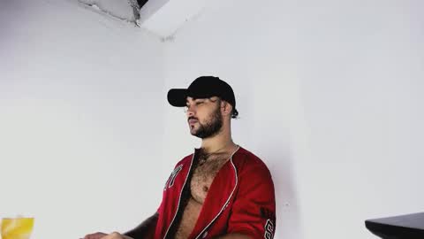 Snapshot of tommy_sccott chatting on 10.26.25 tommy_sccott online show from 10.26.25