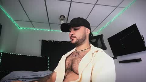 Snapshot of tommy_sccott chatting on 02.03.26 tommy_sccott online show from 02.03.26