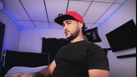 Snapshot of tommy_sccott chatting on 02.07.26 tommy_sccott online show from 02.07.26