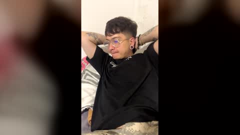 Snapshot of tommy_sins619 chatting on 02.28.26 Dirty Tommy online show from 02.28.26