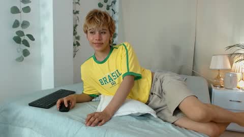 Tommy Foxboy online show from 01.31.25