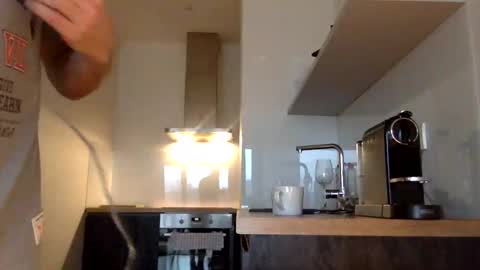 Thomas Fit online show from 02.06.25