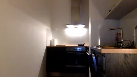 Thomas Fit online show from 03.04.25