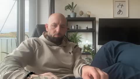 Thomas Fit online show from 10.24.25