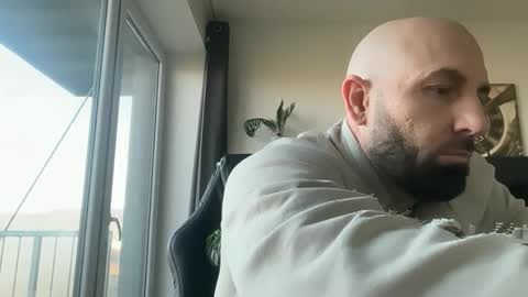 Thomas Fit online show from 11.04.25