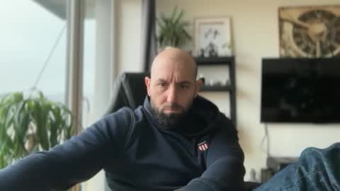 Thomas Fit online show from 12.19.25