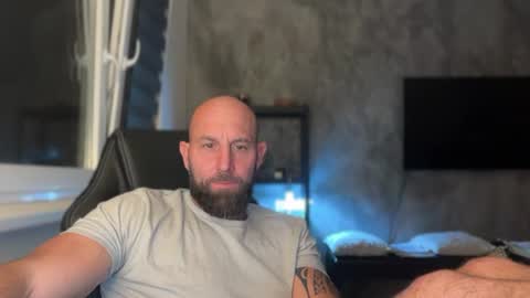 Snapshot of tommyx01 chatting on 07.20.26 Thomas Fit online show from 07.20.26