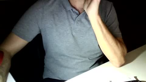 Snapshot of tomtom02029 chatting on 01.16.25 Tom online show from 01.16.25