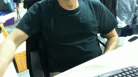 Tom online show from 11.21.25