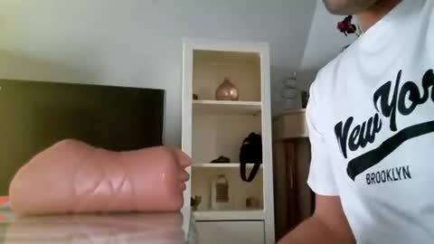 Snapshot of tomy2908 chatting on 11.04.25 tomy2908 online show from 11.04.25