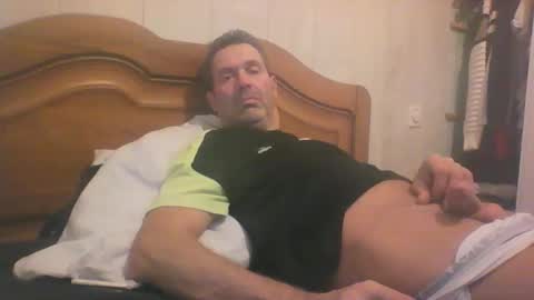 Snapshot of tonio358965 chatting on 09.16.25 tonio358965 online show from 09.16.25