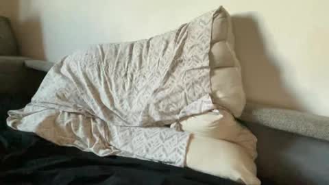 Snapshot of tony8miami chatting on 12.04.24 Tony8miami online show from 12.04.24