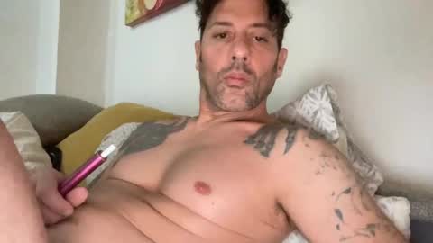 Snapshot of tony8miami chatting on 01.18.25 Tony8miami online show from 01.18.25