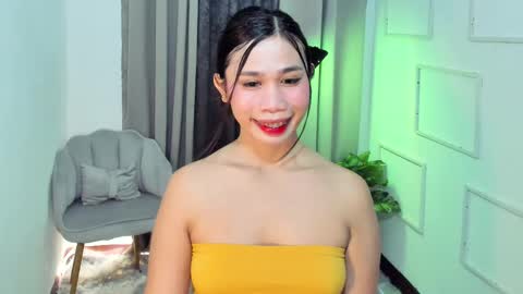 Snapshot of tony_drivesyoucrazy chatting on 02.18.25 tony_drivesyoucrazy online show from 02.18.25