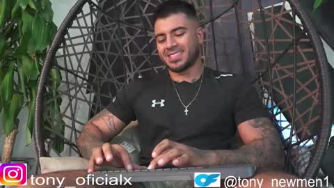 Snapshot of tony_newmen chatting on 02.08.26 tony online show from 02.08.26