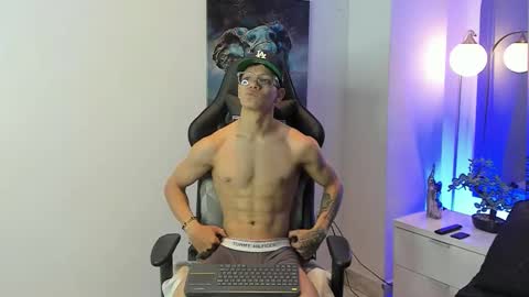 tony_petrov online show from 10.24.25