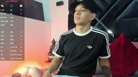 Snapshot of tony_petrov chatting on 06.11.26 tony_petrov online show from 06.11.26