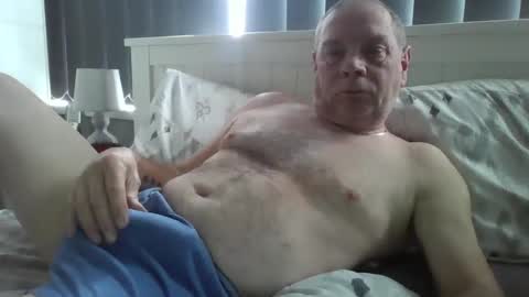 Snapshot of tonygibbson62 chatting on 04.18.26 tonygibbson62 online show from 04.18.26