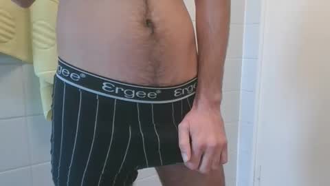 Snapshot of tonygw31 chatting on 11.09.25 TonyG online show from 11.09.25