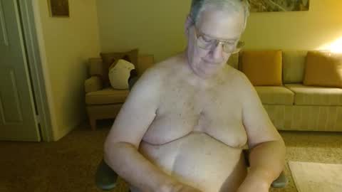 Snapshot of tonysview12000 chatting on 01.11.26 tonysview12000 online show from 01.11.26