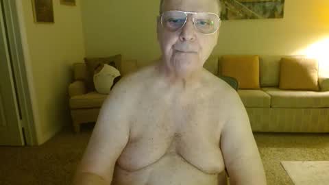 Snapshot of tonysview12000 chatting on 03.03.26 tonysview12000 online show from 03.03.26