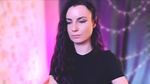 Elizabeth online show from 01.12.25