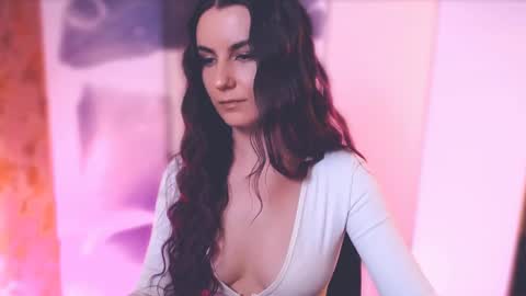 Elizabeth online show from 02.20.25