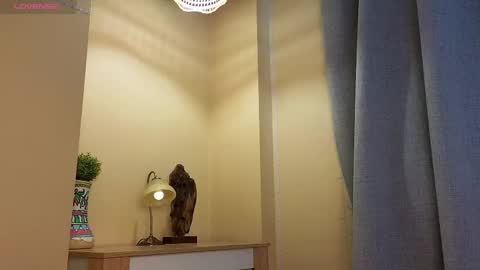 Hey hey Im Megan Pvt open. Im very glad to see you here online show from 03.06.25