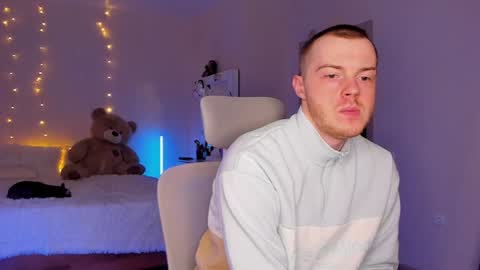 toohornyserj online show from 12.10.24