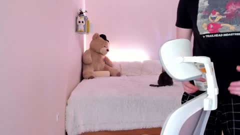 toohornyserj online show from 01.23.25