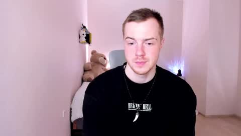 toohornyserj online show from 02.18.25