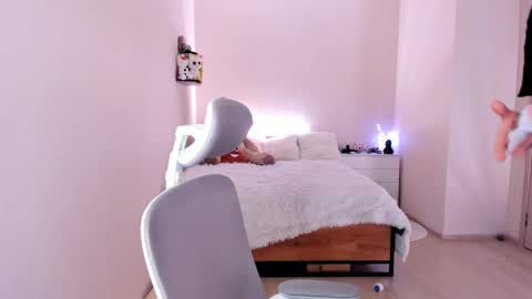 toohornyserj online show from 02.24.25