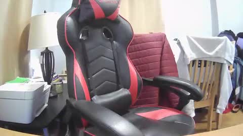 tooprettyfourprison online show from 03.08.25